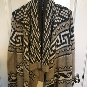 Size M/L Abercrombie open sweater